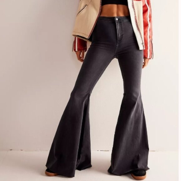 Free People Just Float On Flare Stretch Jean – Washed Black – Size 25 - Picture 2 of 6